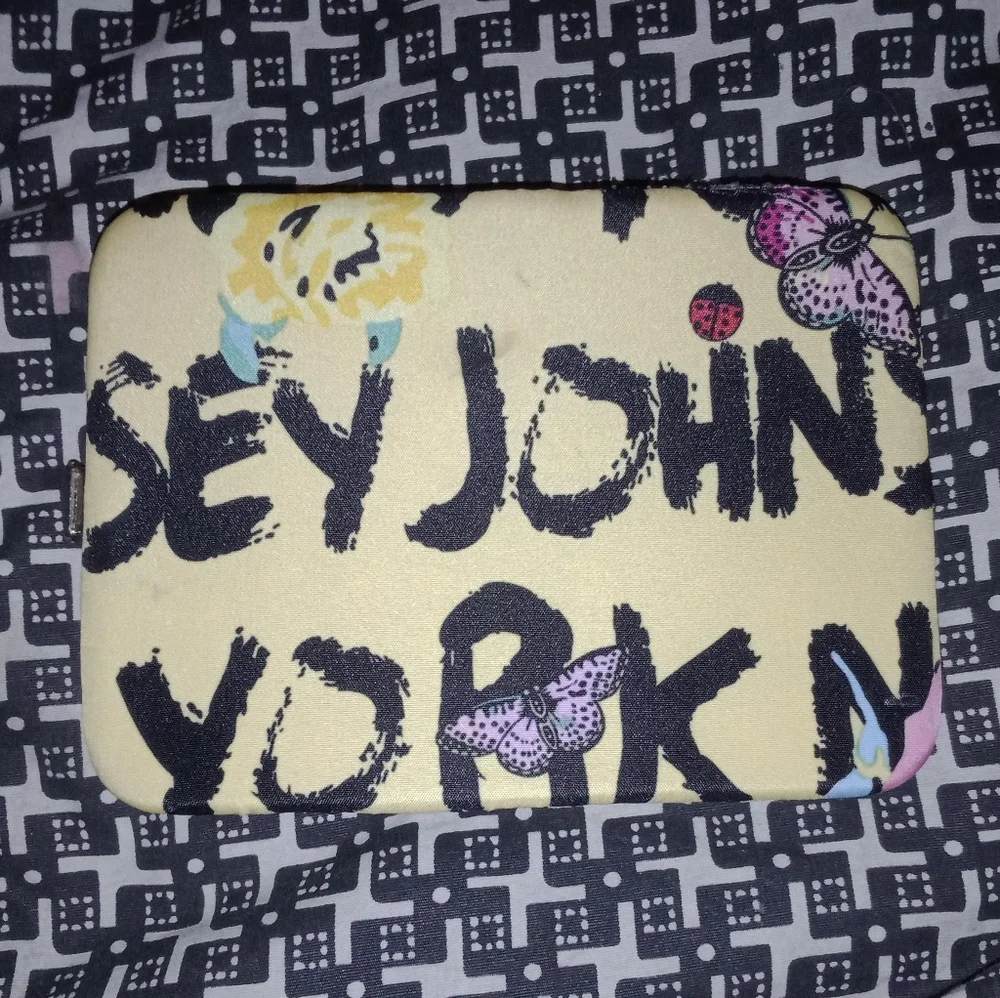 Custom Designed Creations Wallet - Picture 2 of 5